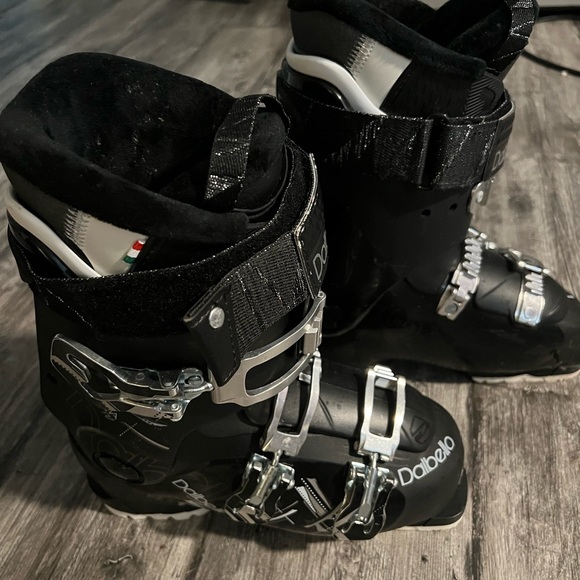 Dalbello Luna 70 women’s ski boots size 7 - Picture 2 of 5